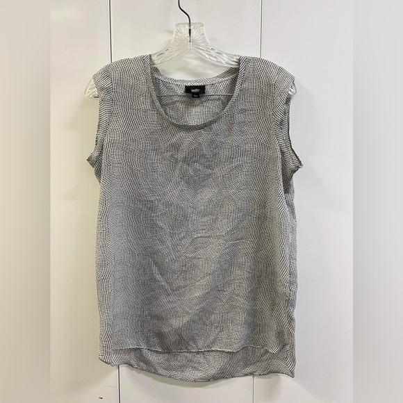 Great Condition Mossimo Sleeveless Lightweight Blouse - Picture 1 of 2